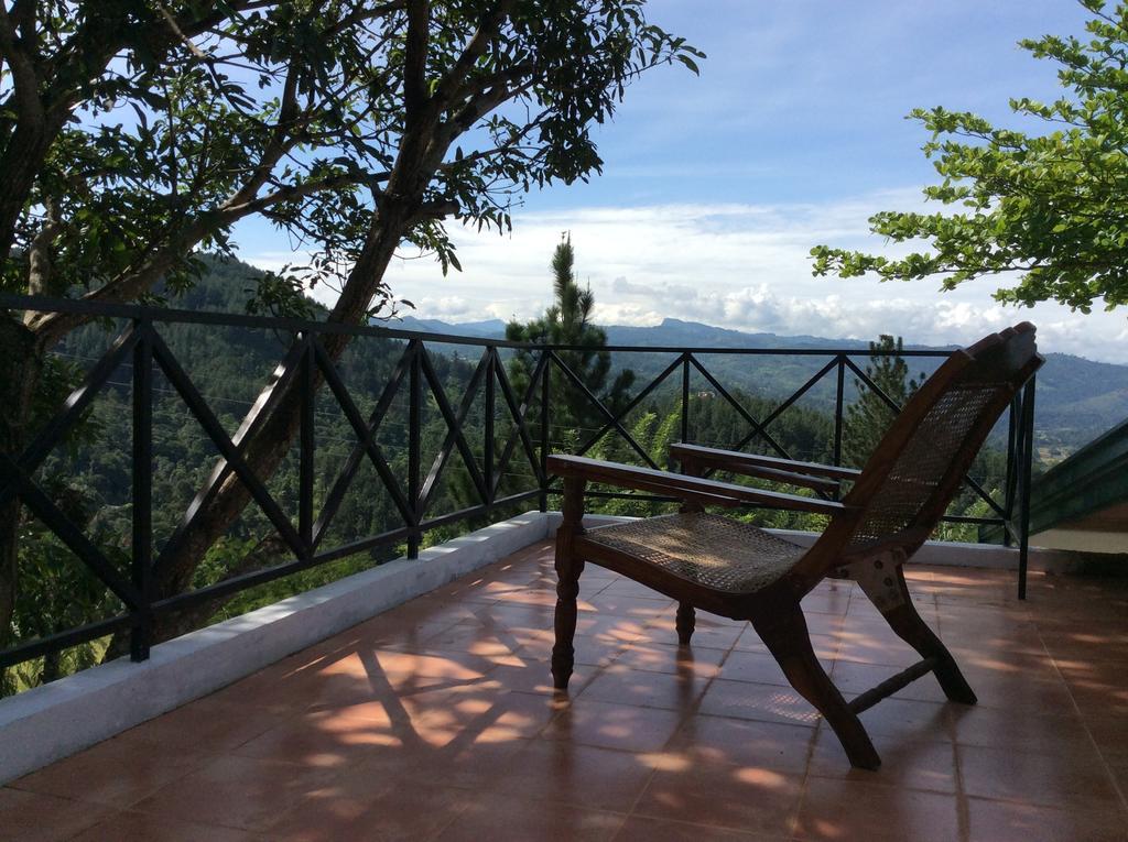 Amandari Holiday Villa Gelioya Bagian luar foto