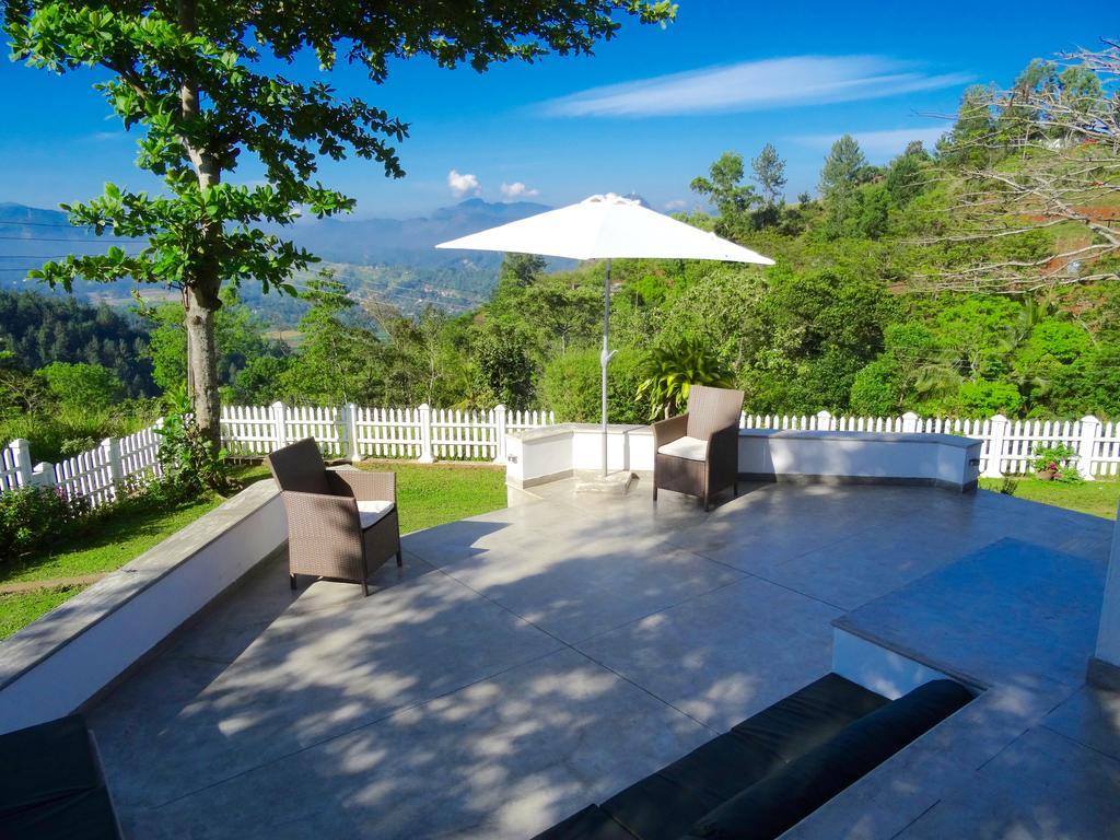 Amandari Holiday Villa Gelioya Bagian luar foto