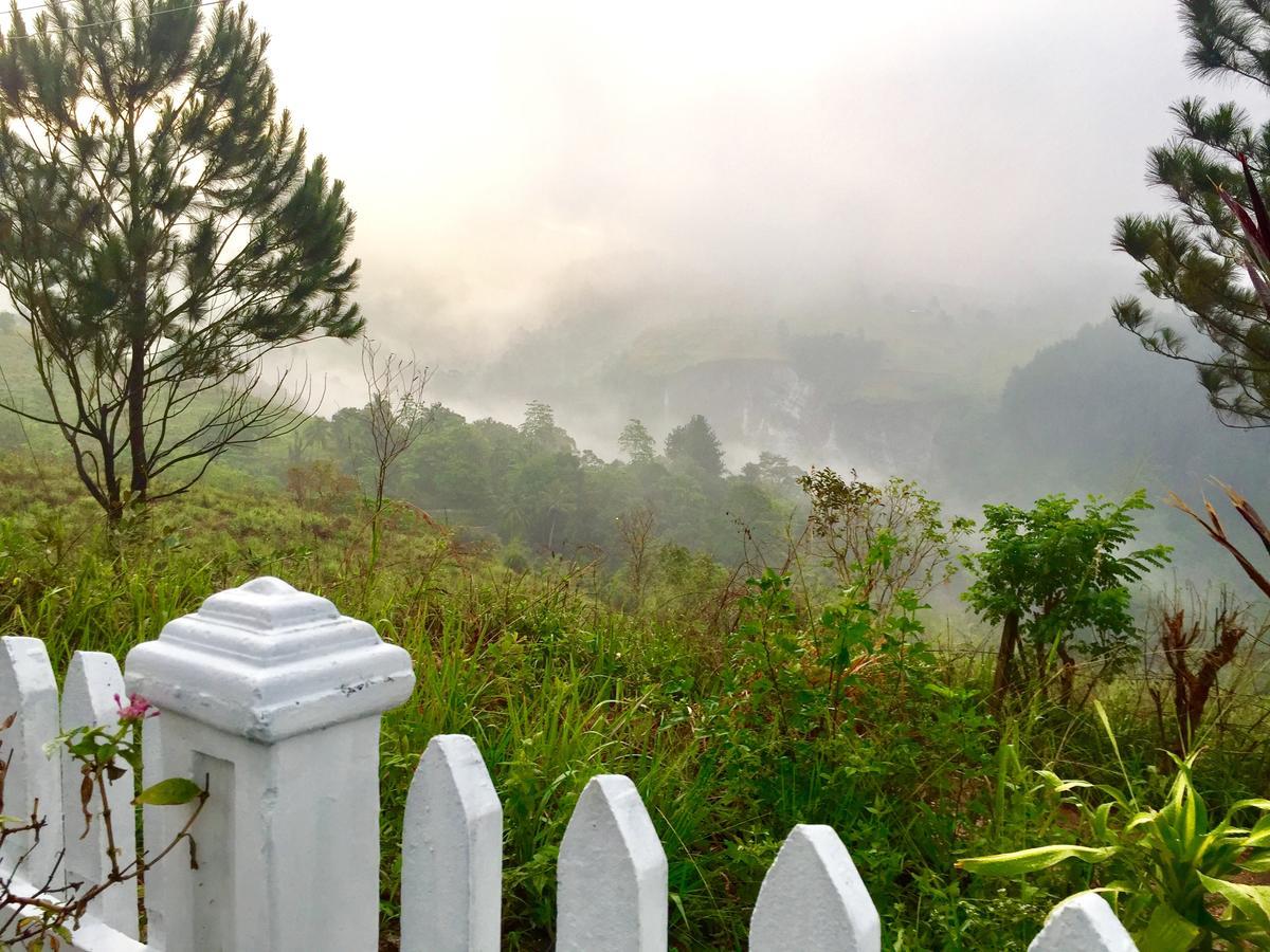 Amandari Holiday Villa Gelioya Bagian luar foto