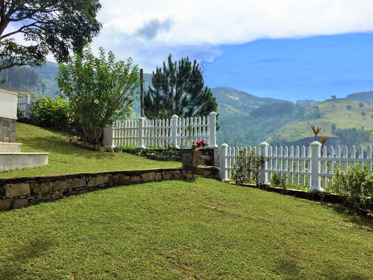 Amandari Holiday Villa Gelioya Bagian luar foto