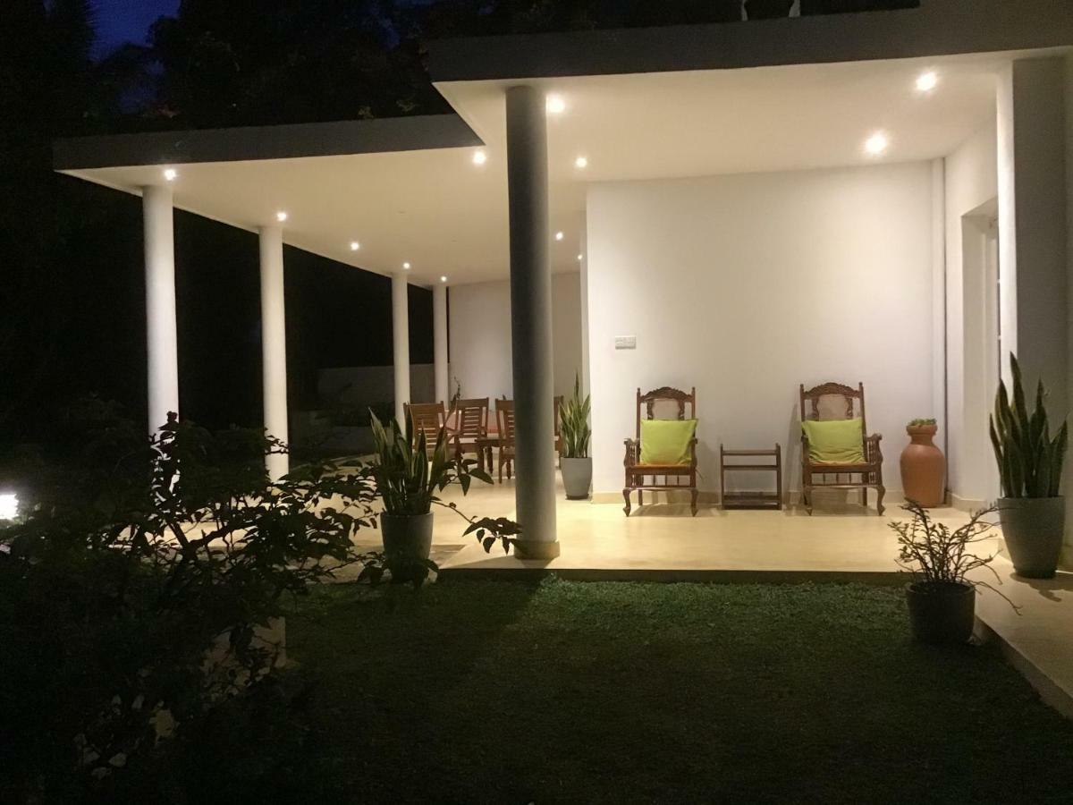 Amandari Holiday Villa Gelioya Bagian luar foto
