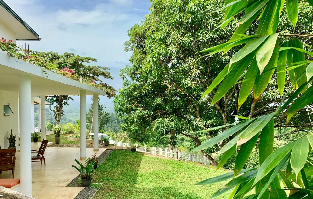 Amandari Holiday Villa Gelioya Bagian luar foto