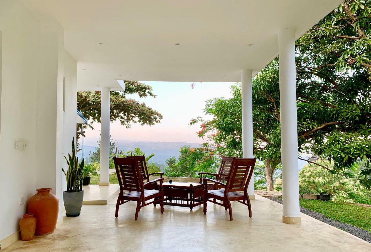 Amandari Holiday Villa Gelioya Bagian luar foto