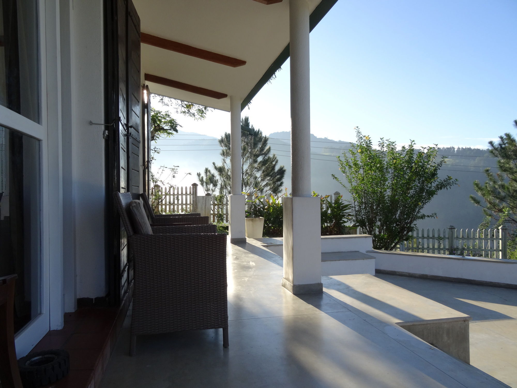 Amandari Holiday Villa Gelioya Bagian luar foto